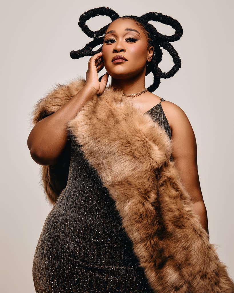 Lady Zamar, photograph 1
