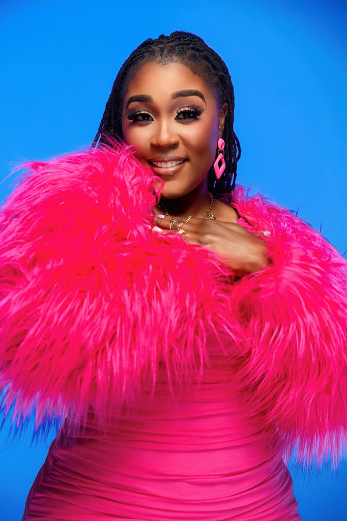 Lady Zamar, photograph 6