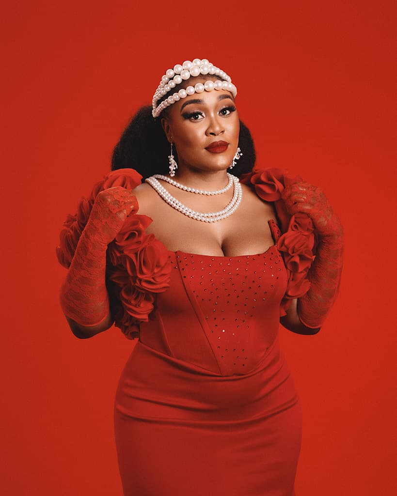 Lady Zamar, photograph 7