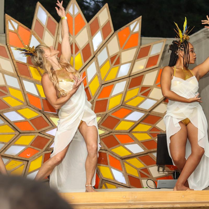 Sunsets Sessions: Corona